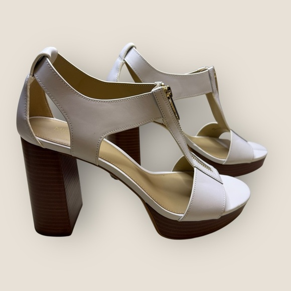 Michael Kors Berkley Leather Block-Heel Sandals – White, Size 9M (NWOB) - Picture 9 of 10